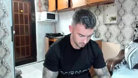 Jon online show from September 2025 07:46:01 PM