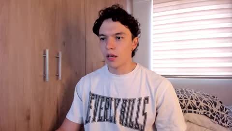 mastrangelo_x online show from November 2025 08:23:02 PM