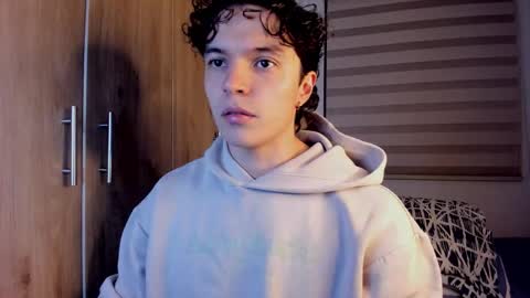 mastrangelo_x online show from February 2026 04:16:02 AM