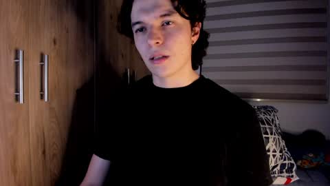 Snapshot of mastrangelo_x chatting on May 2026 04:32:02 AM mastrangelo_x online show from May 2026 04:32:02 AM