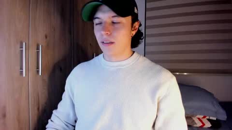 Snapshot of mastrangelo_x chatting on May 2026 04:21:02 AM mastrangelo_x online show from May 2026 04:21:02 AM