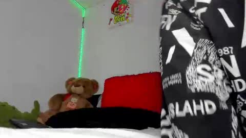 mateo_escobar online show from January 2026 12:22:02 PM