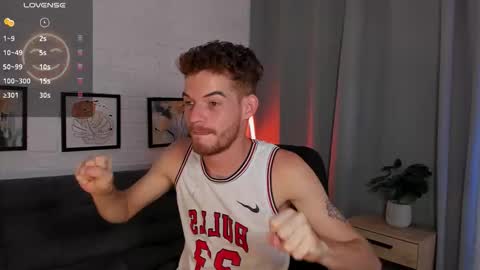 MATEO HUNTER online show from November 2025 03:07:01 AM