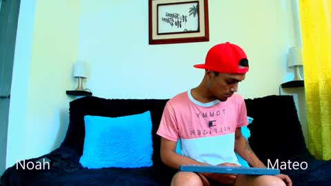 Snapshot of mateo_nick chatting on December 2024 06:35:02 PM Mateo and Noah online show from December 2024 06:35:02 PM