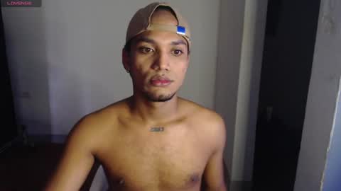 Snapshot of mateo_nick chatting on June 2026 07:12:02 PM Mateo and Noah online show from June 2026 07:12:02 PM