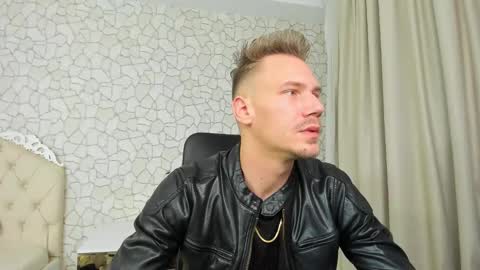 MateoBenjamin online show from December 2024 04:57:01 PM