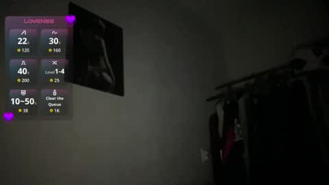 Luna Mateo online show from May 2026 10:45:01 AM