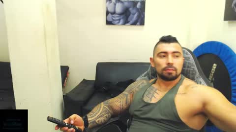 Snapshot of mateosexyhot22 chatting on April 2026 05:58:01 PM Mateo online show from April 2026 05:58:01 PM