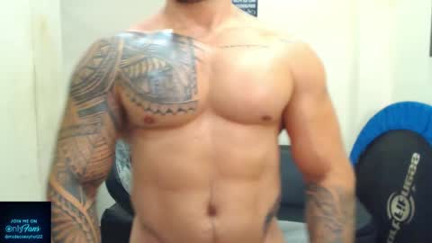 Snapshot of mateosexyhot22 chatting on April 2026 08:15:01 PM Mateo online show from April 2026 08:15:01 PM