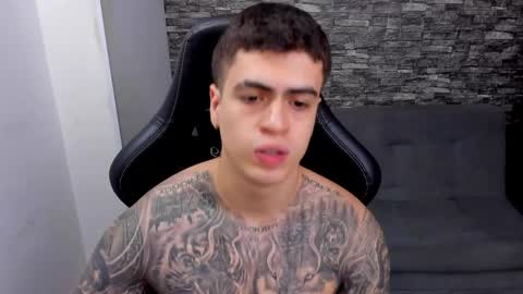 Snapshot of mathew_wolf4 chatting on June 2026 05:07:01 AM Mathew Independent model online show from June 2026 05:07:01 AM