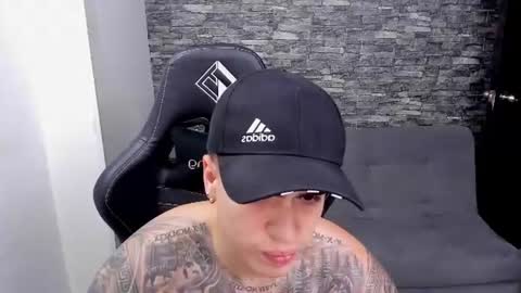 Snapshot of mathew_wolf4 chatting on June 2026 01:52:01 AM Mathew Independent model online show from June 2026 01:52:01 AM