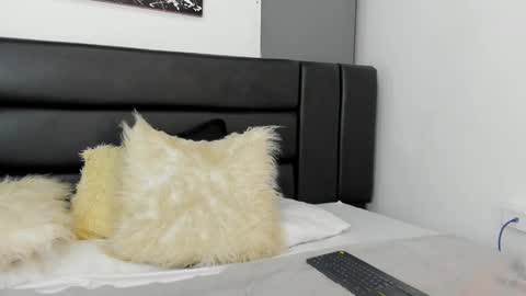 mathewboy2 online show from February 2026 12:04:01 PM