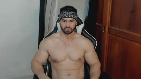 Snapshot of mathews_smith chatting on May 2026 11:39:02 AM mathews_smith online show from May 2026 11:39:02 AM
