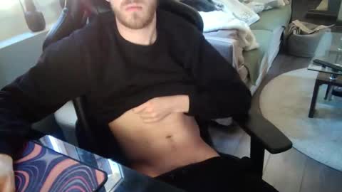 Snapshot of matt1q237916 chatting on April 2026 03:19:02 PM matt1q237916 online show from April 2026 03:19:02 PM