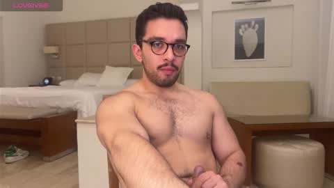 Snapshot of matt_artim chatting on November 2025 01:04:02 AM The Matt Leon online show from November 2025 01:04:02 AM