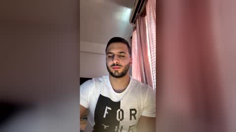 Snapshot of matt_broudy_ chatting on March 2026 04:46:01 PM matt_broudy_ online show from March 2026 04:46:01 PM