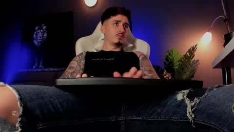 Snapshot of matt_thestud chatting on May 2026 06:54:02 AM Matt online show from May 2026 06:54:02 AM
