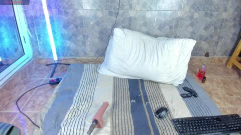 Snapshot of mattcoom chatting on April 2026 01:09:02 PM Matt Coom Independent model online show from April 2026 01:09:02 PM