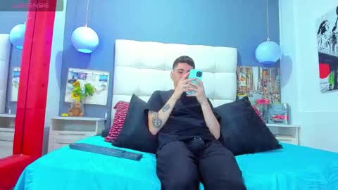 ---Matteo--- online show from November 2025 04:01:02 AM