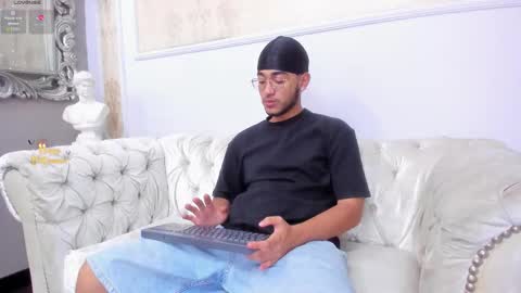 MatteoRicci  online show from November 2025 08:22:02 PM