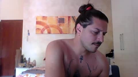 Snapshot of matteushh87 chatting on June 2026 07:18:01 AM matteushh87 online show from June 2026 07:18:01 AM