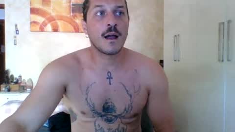 Snapshot of matteushh87 chatting on June 2026 08:26:01 AM matteushh87 online show from June 2026 08:26:01 AM