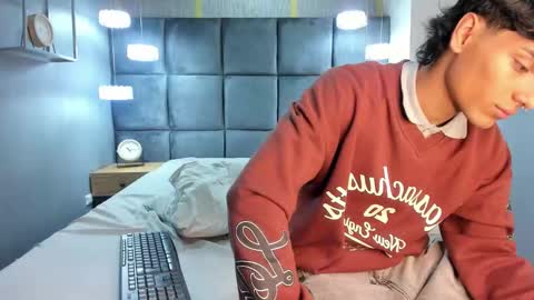 mattfiore online show from November 2025 12:05:01 PM