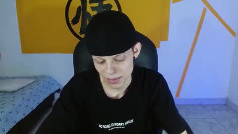 Snapshot of matthewboy_ chatting on February 2025 11:34:02 AM MatthewBoy online show from February 2025 11:34:02 AM