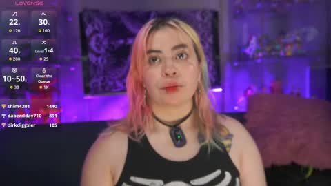 Snapshot of matti_sofia chatting on April 2026 11:12:01 AM TATIANA AND ROUS online show from April 2026 11:12:01 AM