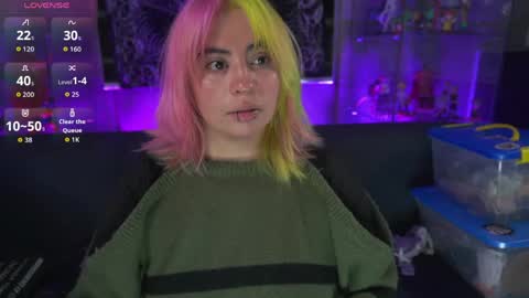 Snapshot of matti_sofia chatting on May 2026 11:04:02 AM TATIANA AND ROUS online show from May 2026 11:04:02 AM