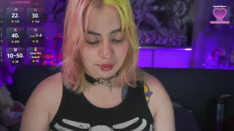 Snapshot of matti_sofia chatting on May 2026 11:05:02 AM TATIANA AND ROUS online show from May 2026 11:05:02 AM