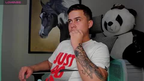 mattiwsmorris_ online show from September 2025 06:32:02 PM