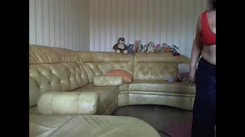 Cat online show from April 2026 09:37:01 AM