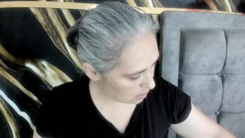 mature_gold online show from January 2026 12:20:02 PM