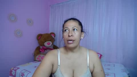 Martina online show from January 2025 04:37:02 PM