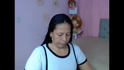 Martina online show from October 2025 07:47:01 PM