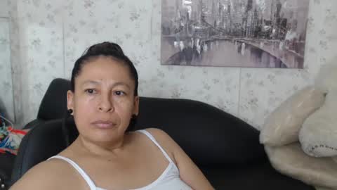 Snapshot of mature_martina_ chatting on June 2026 02:24:02 AM Martina online show from June 2026 02:24:02 AM
