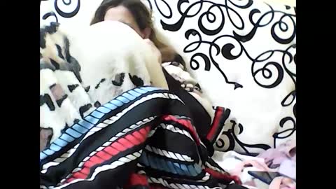 Snapshot of mature_sweet3827 chatting on December 2024 06:47:01 AM mature_sweet3827 online show from December 2024 06:47:01 AM