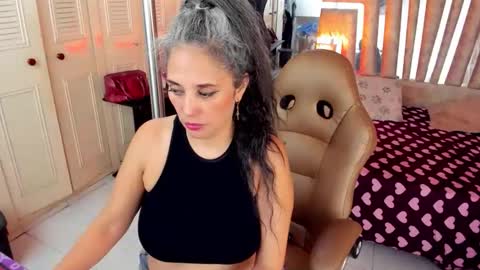 Snapshot of mature_tenderxx chatting on May 2026 07:19:01 PM Sexy Hot Mature Sophy online show from May 2026 07:19:01 PM
