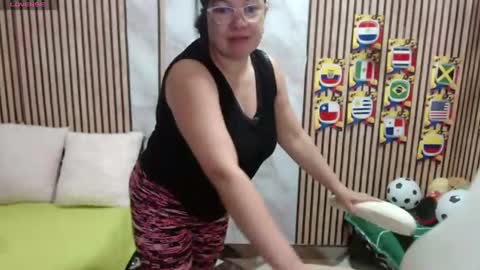 Snapshot of mature_wolf chatting on July 2026 10:16:01 PM Sonia online show from July 2026 10:16:01 PM
