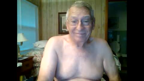 Snapshot of maturecouple1954 chatting on September 2025 11:43:01 AM SXECPL55 at G mail Dot Com online show from September 2025 11:43:01 AM
