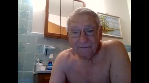 Snapshot of maturecouple1954 chatting on September 2025 11:29:02 PM SXECPL55 at G mail Dot Com online show from September 2025 11:29:02 PM