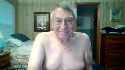 SXECPL55 at G mail Dot Com online show from April 2026 11:33:01 AM