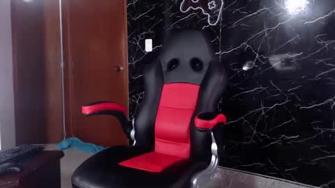 Snapshot of maty_hard chatting on January 2025 09:59:02 AM Matias online show from January 2025 09:59:02 AM