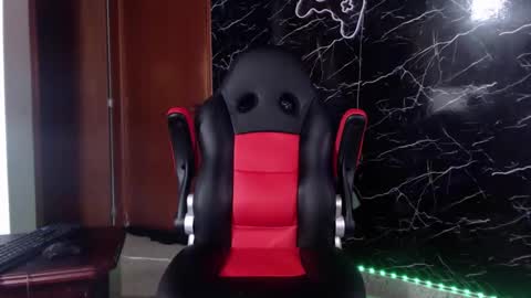 Snapshot of maty_hard chatting on February 2025 09:19:01 AM Matias online show from February 2025 09:19:01 AM