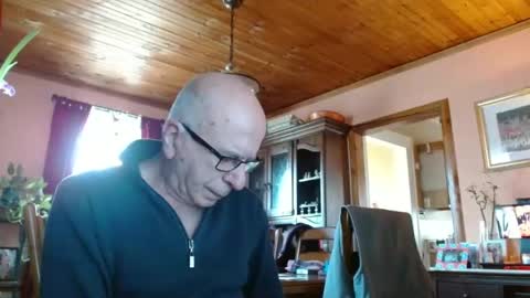 Maurice online show from February 2025 03:36:02 PM