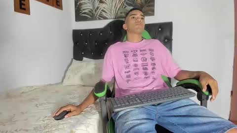 MAURICIO online show from March 2026 02:02:01 AM