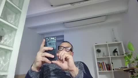 mauro1971 online show from November 2025 12:20:01 PM