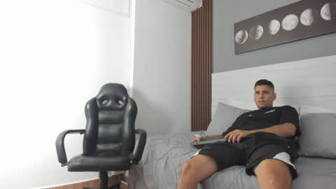 Snapshot of mauro_boy chatting on June 2026 07:51:02 PM mauro_boy online show from June 2026 07:51:02 PM