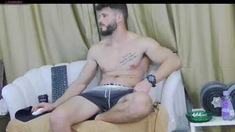 Snapshot of mauro_real_man chatting on October 2025 06:26:02 PM mauro_real_man online show from October 2025 06:26:02 PM